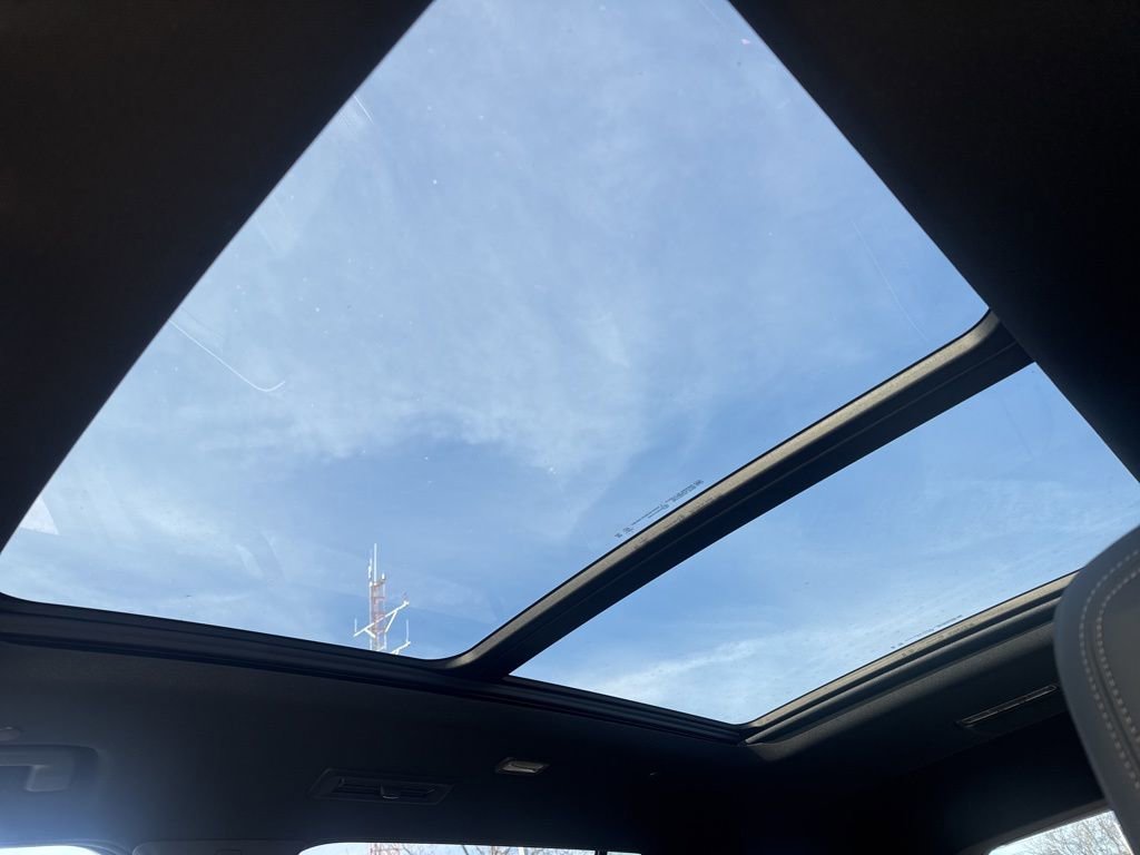 New 2026 Chevrolet Traverse High Country w/ LPO, Floor Liner Package image 32