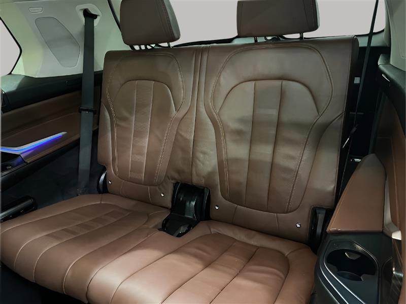 Used 2020 BMW X7 xDrive40i w/ Premium Package image 17