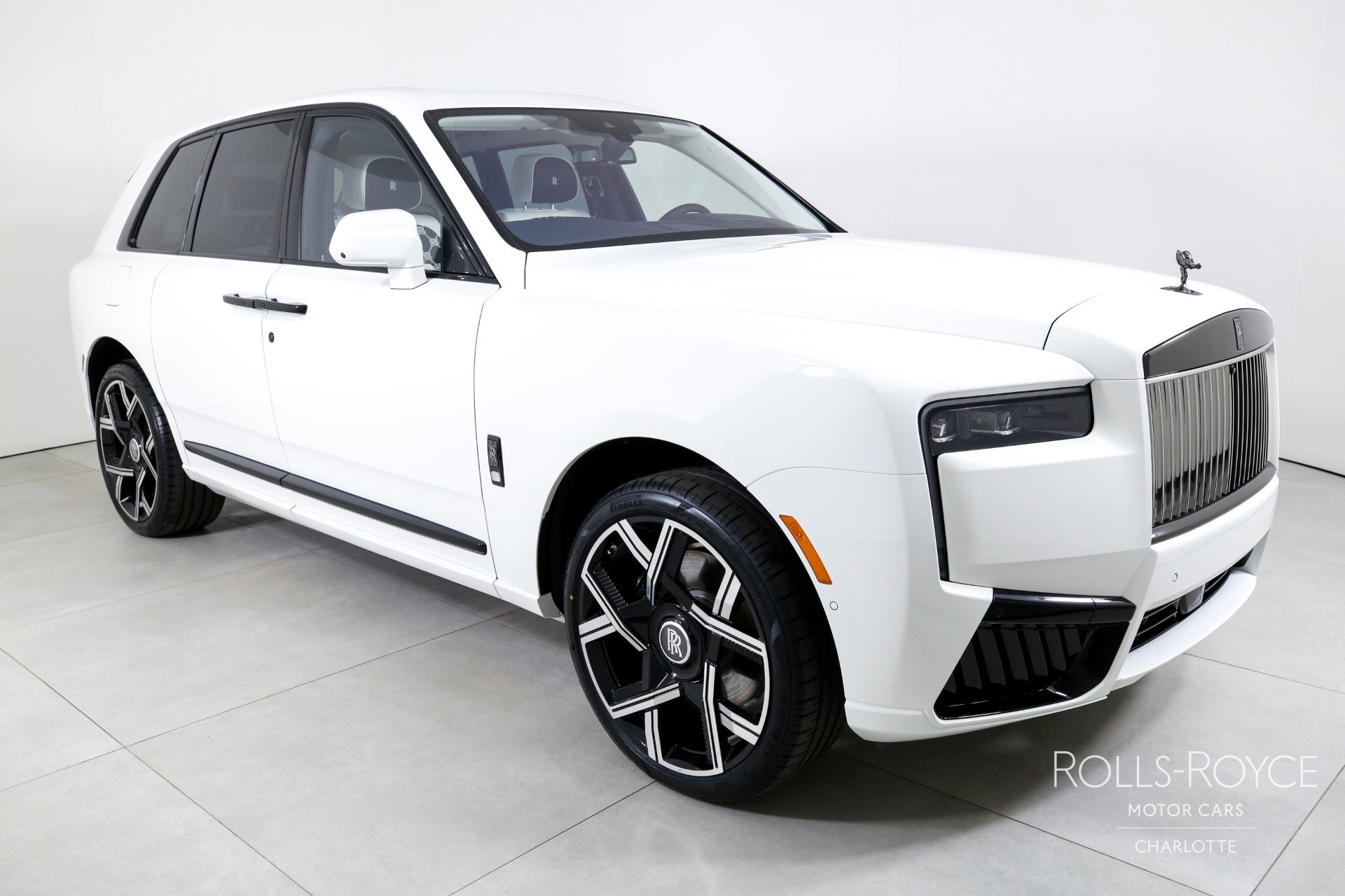 New 2026 Rolls-Royce Cullinan Black Badge image 6