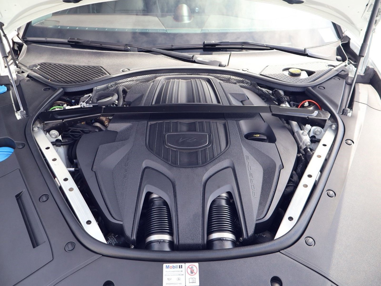 Certified 2023 Porsche Panamera Platinum Edition RWD image 26