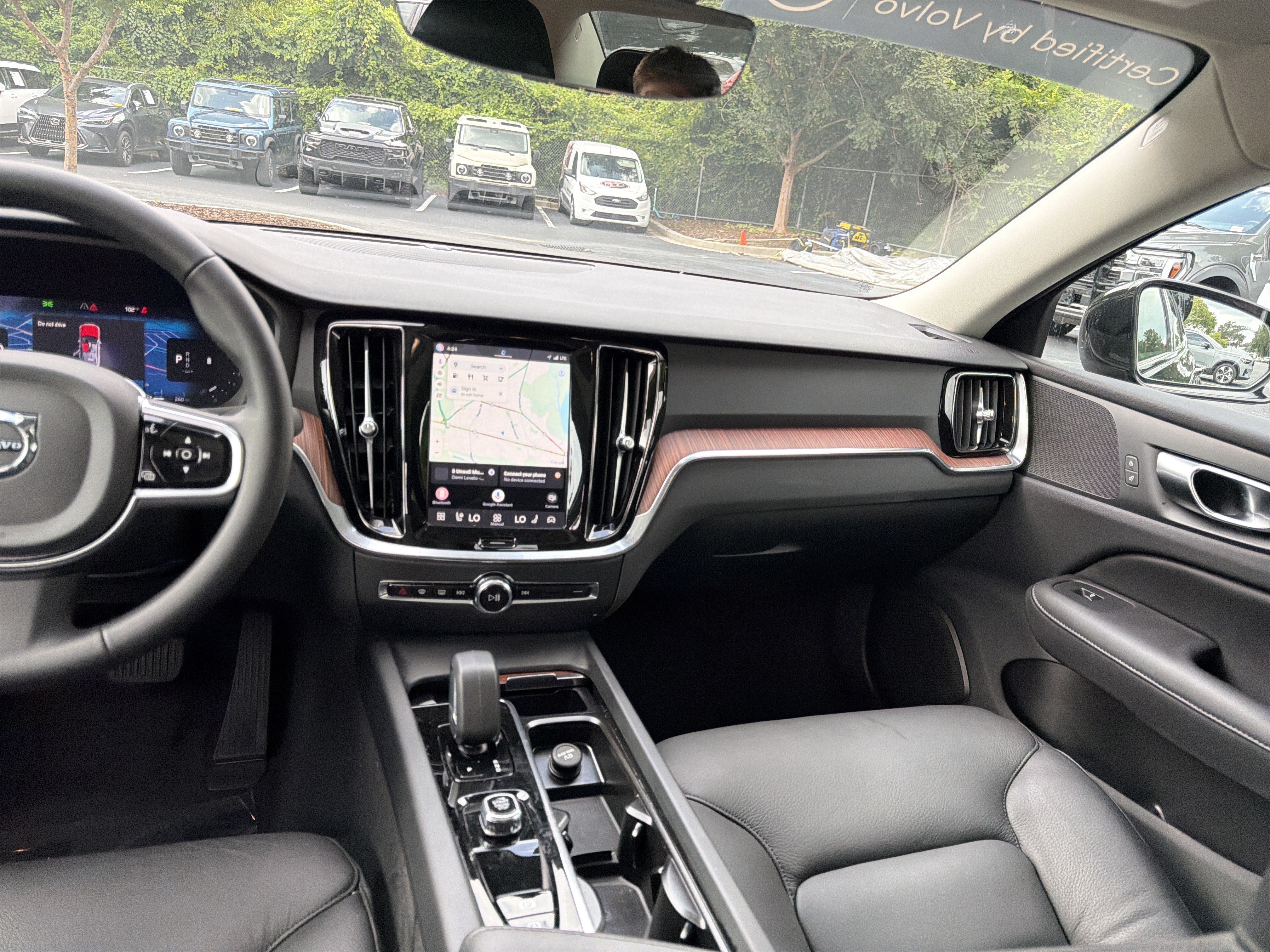 Certified 2025 Volvo S60 B5 Plus FWD image 31