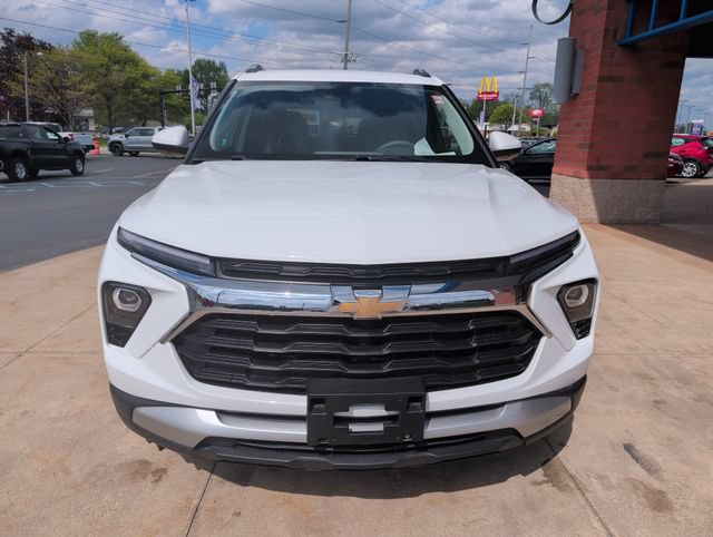Used 2025 Chevrolet TrailBlazer LT AWD/4WD image 10