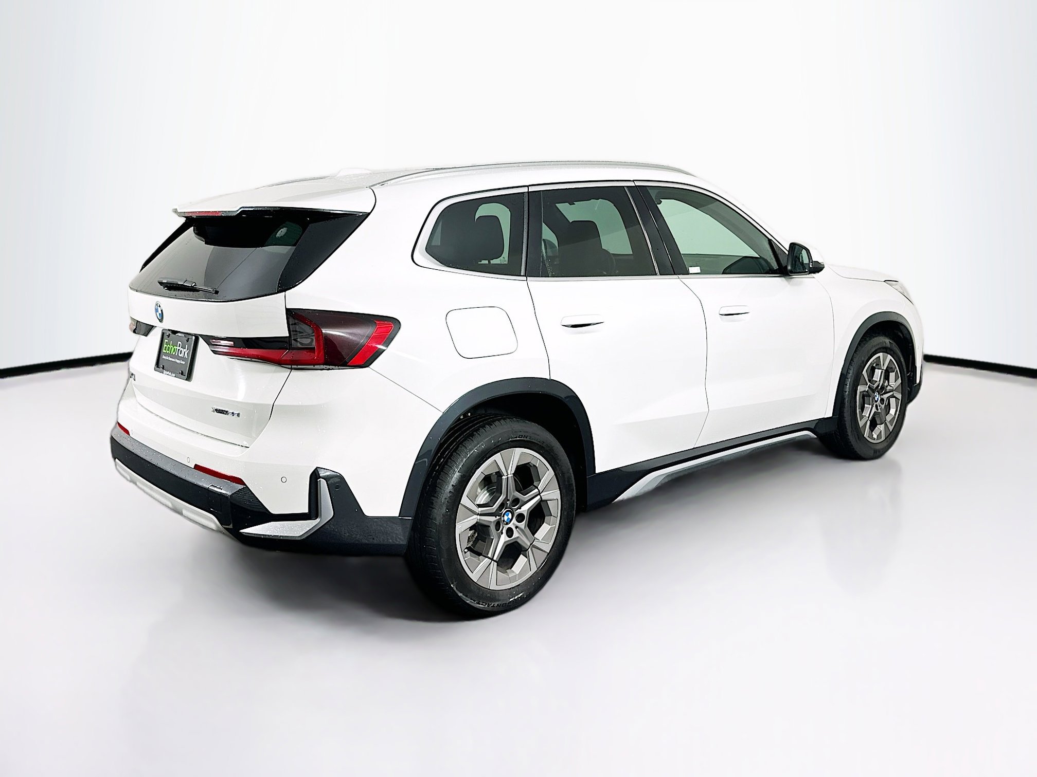 Used 2025 BMW X1 xDrive28i image 9