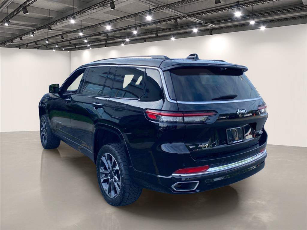 Used 2021 Jeep Grand Cherokee L Overland w/ Advanced Protech Group III AWD/4WD image 5