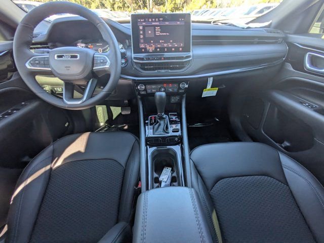 New 2026 Jeep Compass Latitude w/ Sun and Sound Group image 13