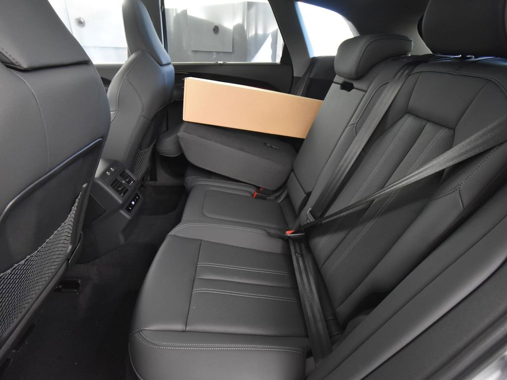 New 2025 Audi Q5 Prestige image 16