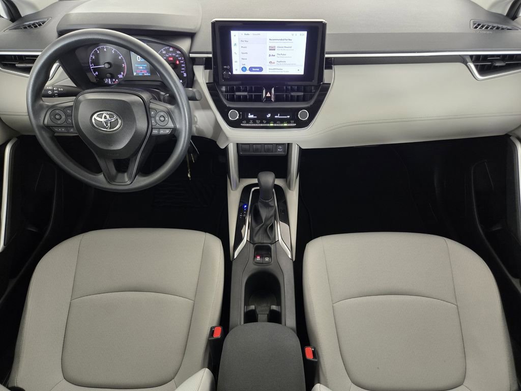 Used 2025 Toyota Corolla Cross L FWD image 27