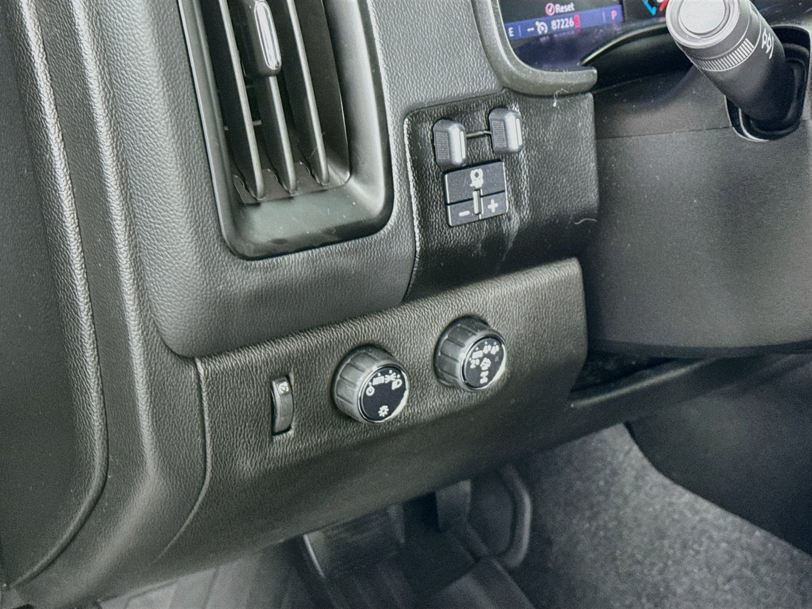 Used 2020 Chevrolet Colorado ZR2 AWD/4WD image 21
