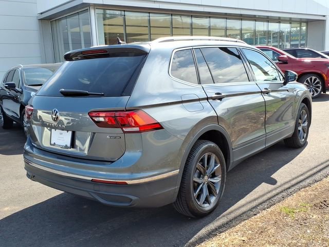 Used 2022 Volkswagen Tiguan SE image 6