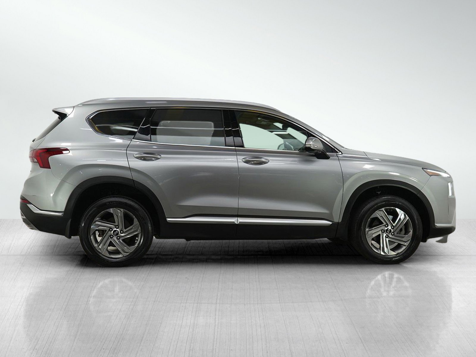 Used 2022 Hyundai Santa Fe SEL w/ Convenience + Premium Package image 6