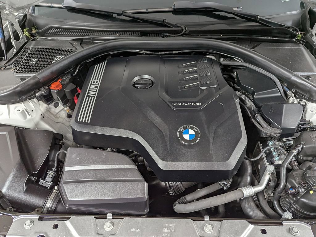 Certified 2022 BMW 330i xDrive Sedan w/ Premium Package 2 AWD/4WD image 47