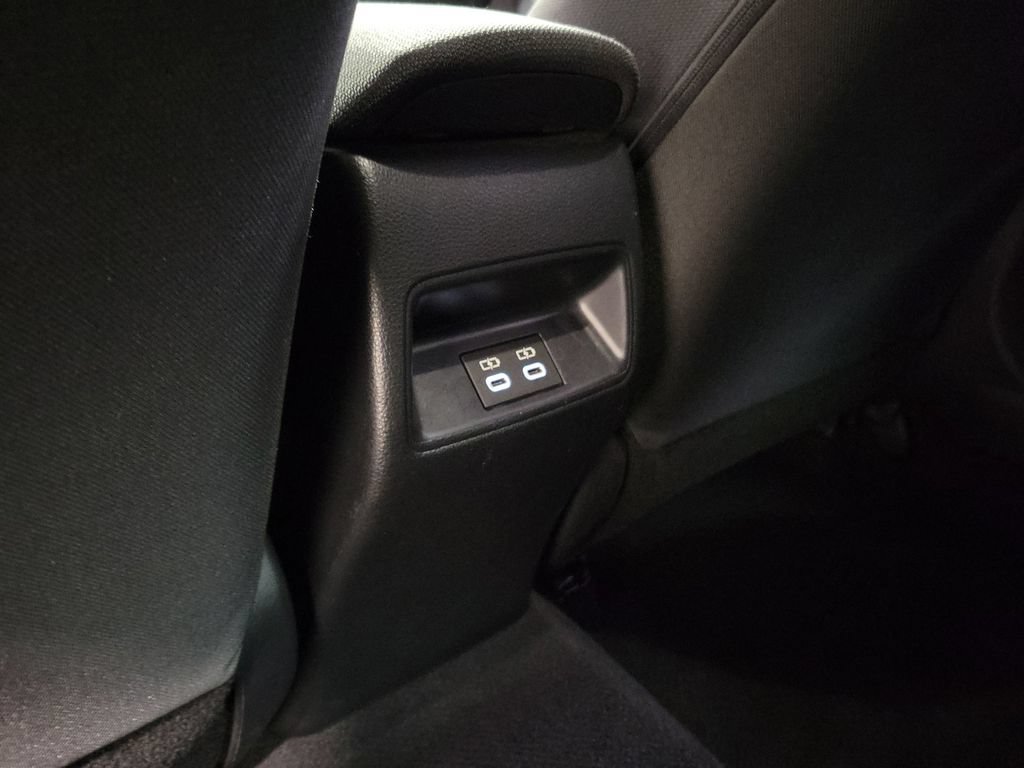 Used 2024 Toyota Corolla LE FWD image 28