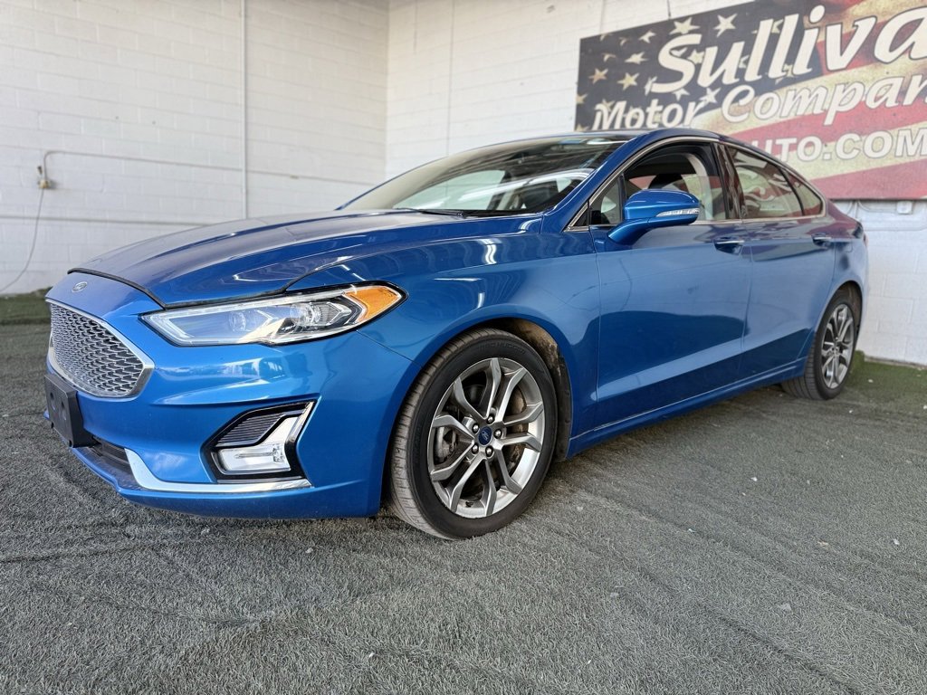 Used 2020 Ford Fusion Titanium image 3