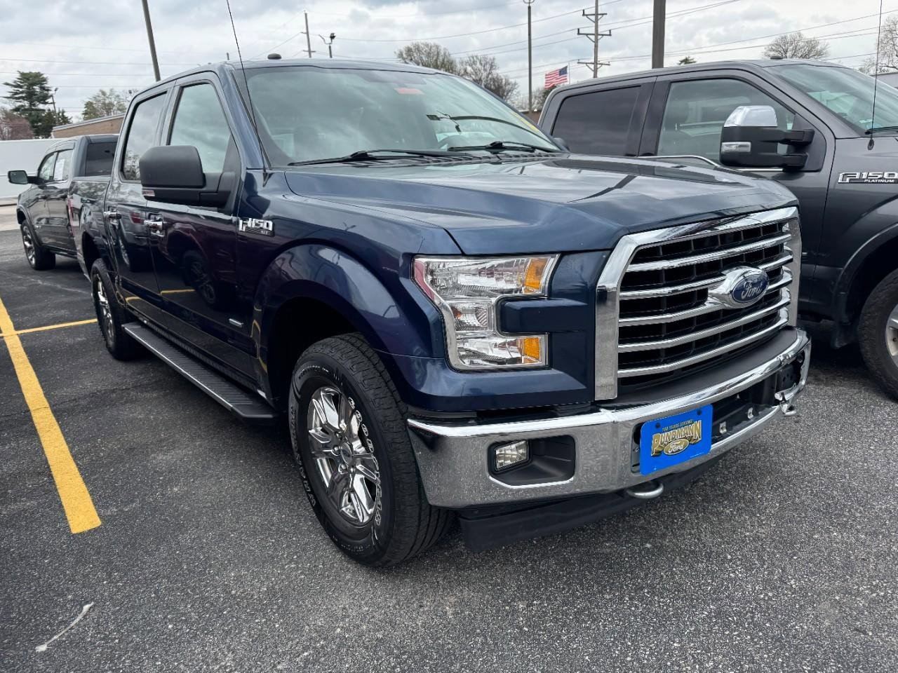 Used 2017 Ford F150 XLT w/ Equipment Group 302A Luxury image 8