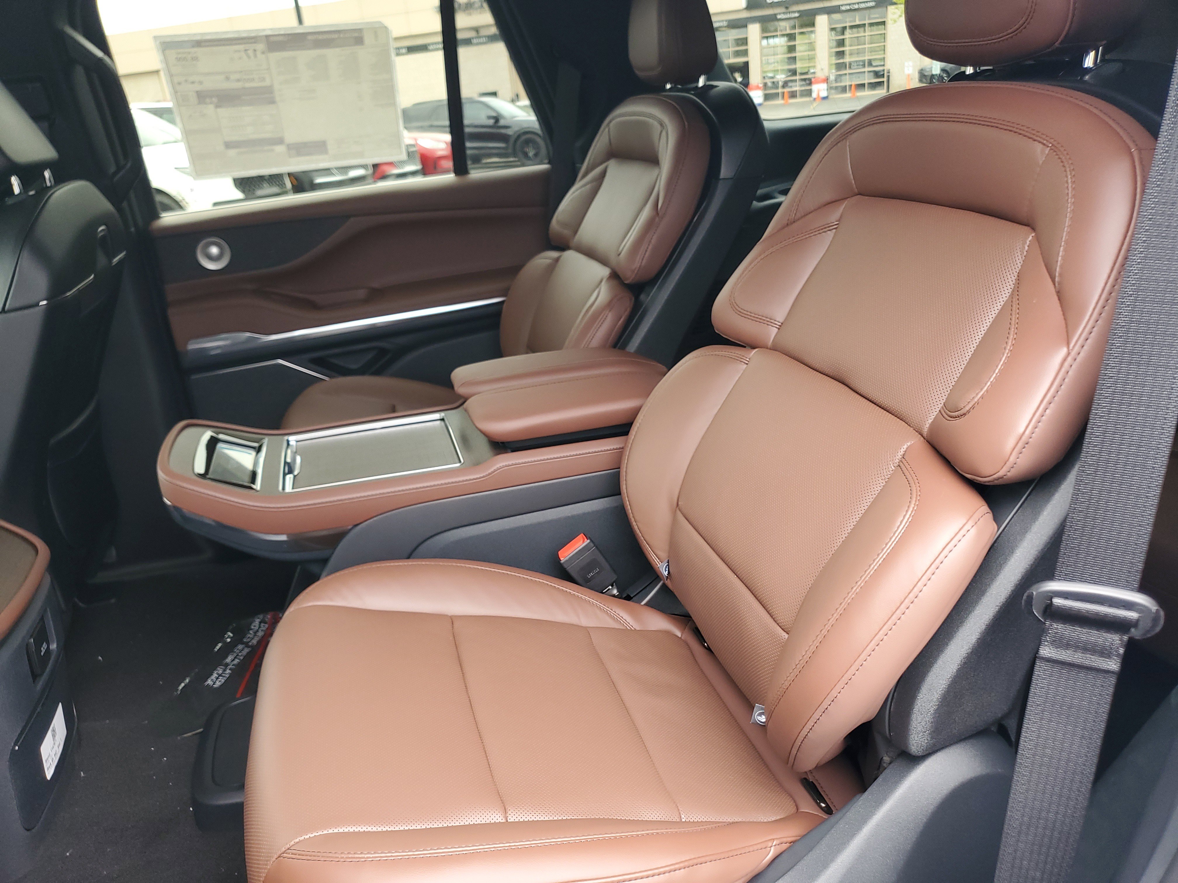 New 2026 Lincoln Navigator Reserve AWD/4WD image 30