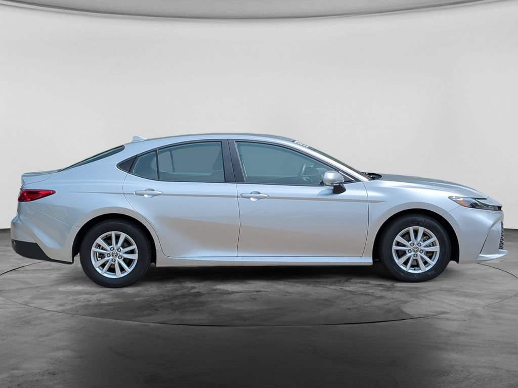 Used 2026 Toyota Camry LE FWD image 8