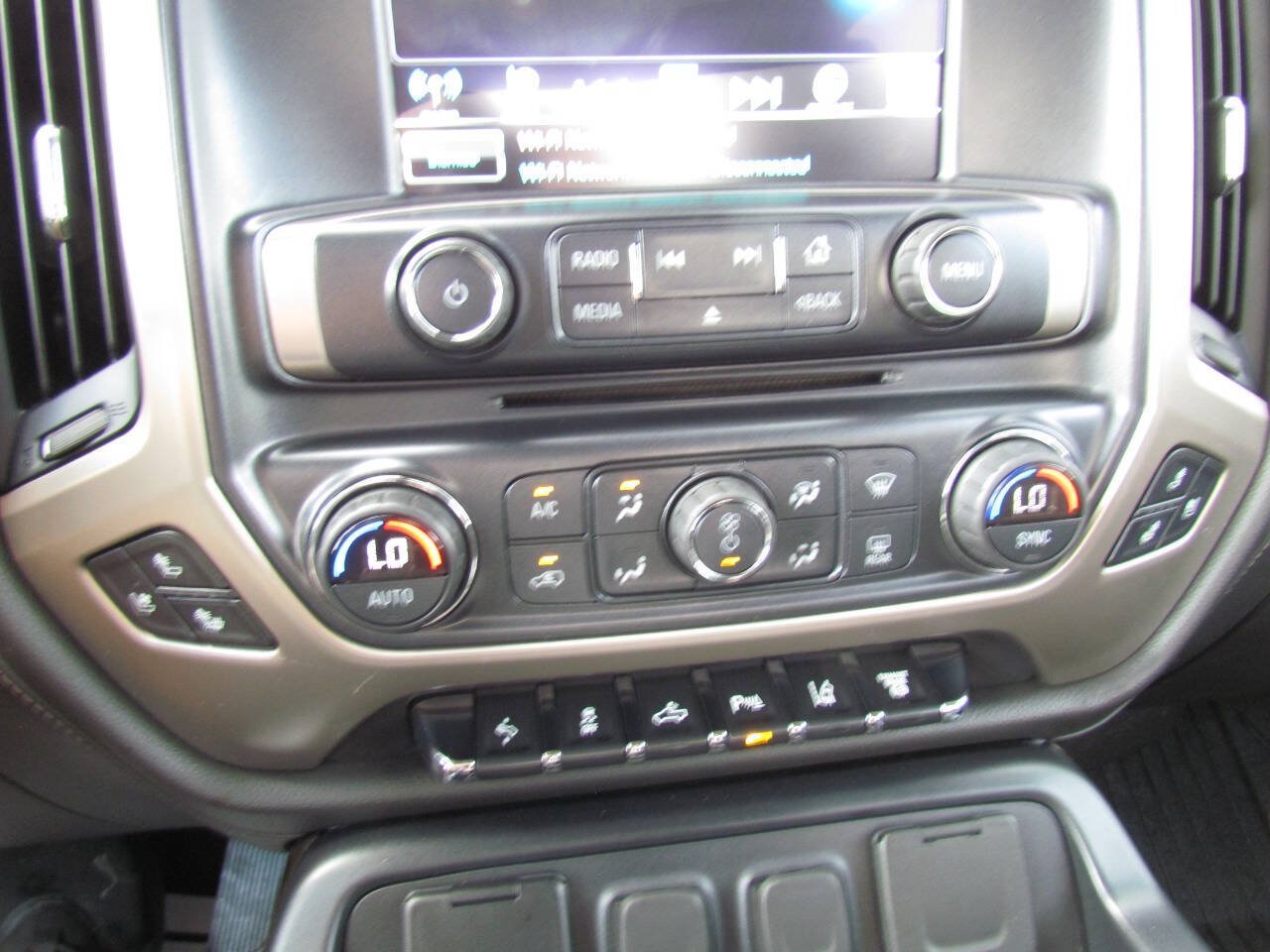 Used 2019 GMC Sierra 2500 Denali w/ Duramax Plus Package AWD/4WD image 20