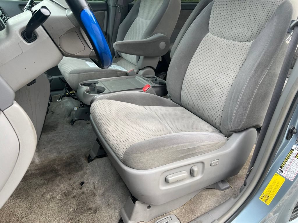 Used 2007 Toyota Sienna FWD image 17