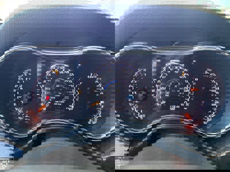 Used 2015 Jeep Grand Cherokee Limited image 30