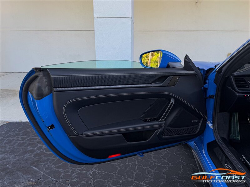 Used 2025 Porsche 911 GT3 RWD image 26