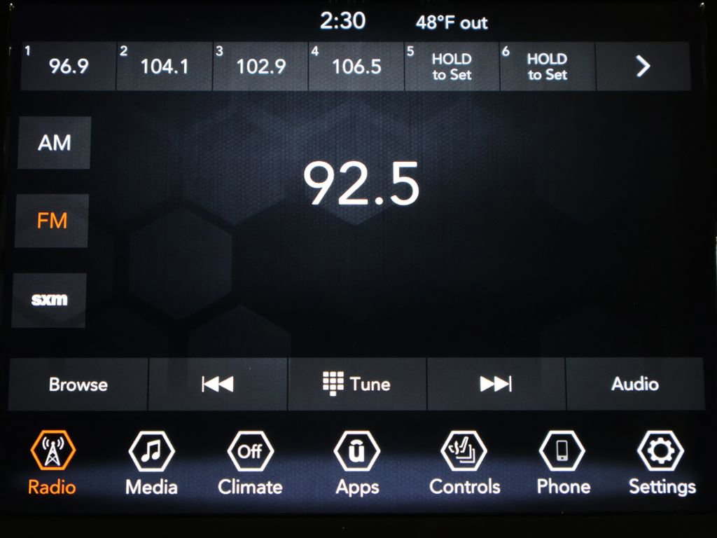 Used 2021 Jeep Cherokee Limited image 42