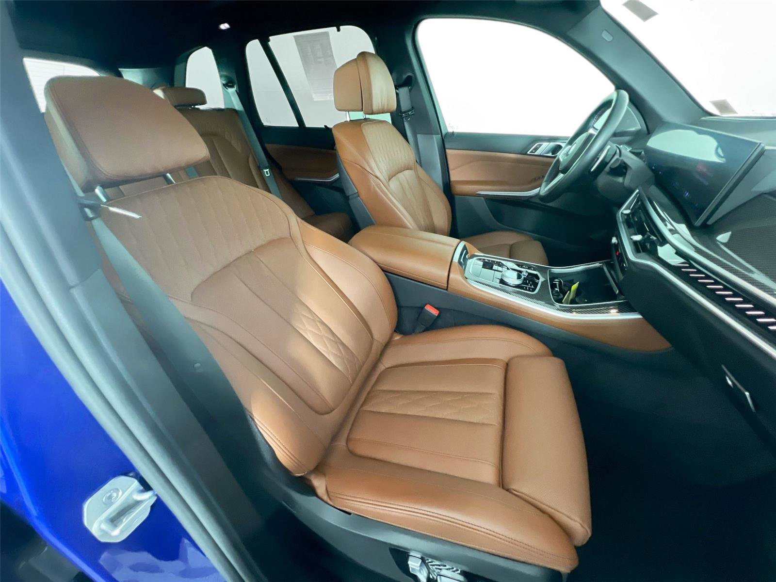 Used 2024 BMW X5 M60i image 27