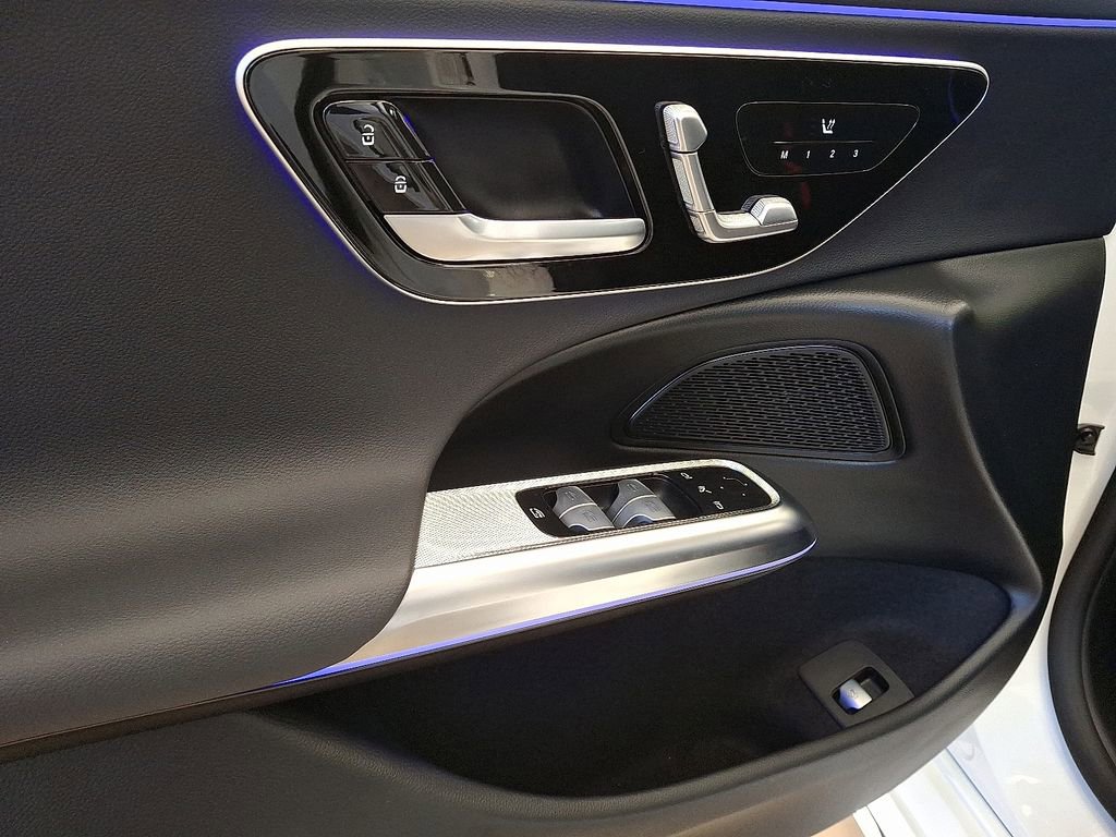 Used 2024 Mercedes-Benz E 350 4MATIC Sedan image 12