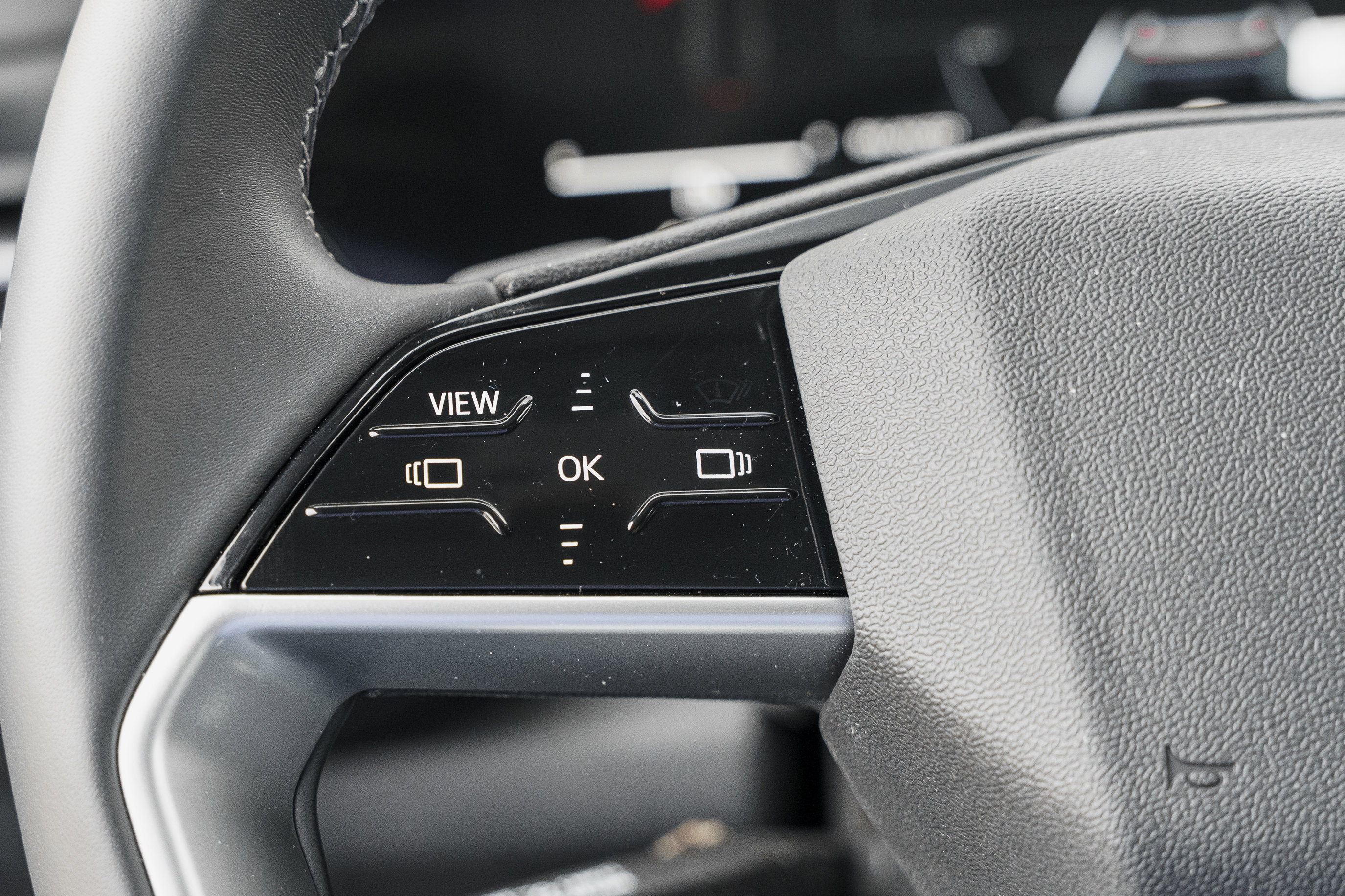 Certified 2025 Audi Q5 Premium w/ Convenience Package image 18