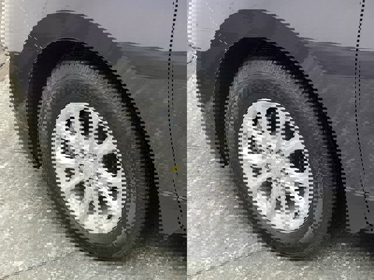 Used 2018 Chevrolet Equinox LT image 28