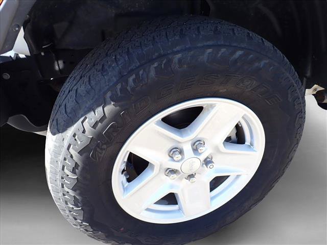 Used 2021 Jeep Gladiator Sport AWD/4WD image 7