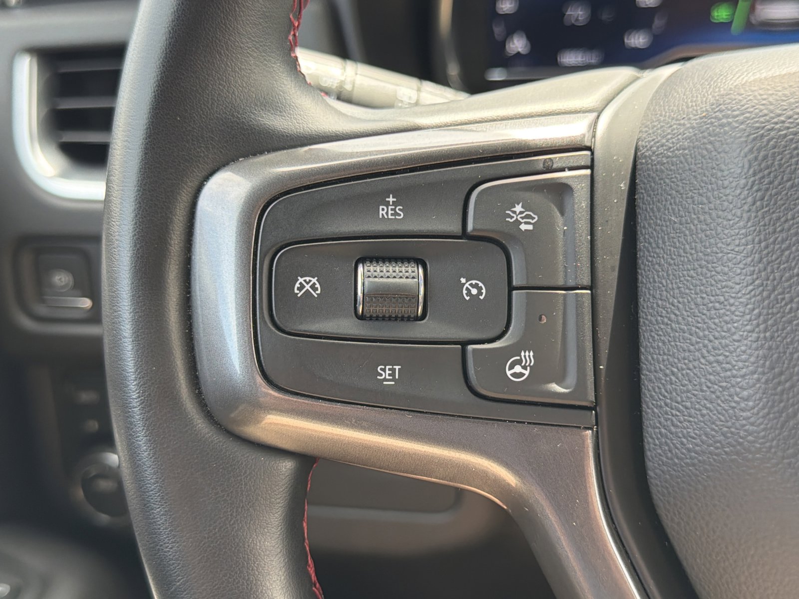 Used 2024 Chevrolet Tahoe RST w/ Luxury Package AWD/4WD image 19
