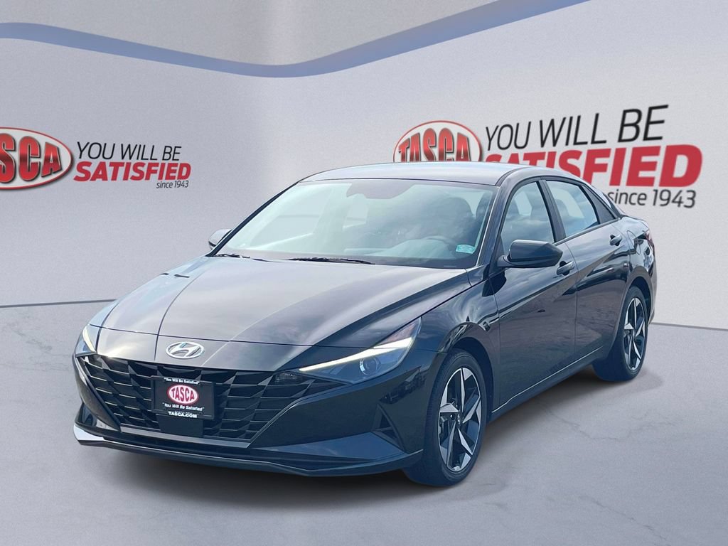 Used 2023 Hyundai Elantra SEL w/ Convenience Package FWD image 4