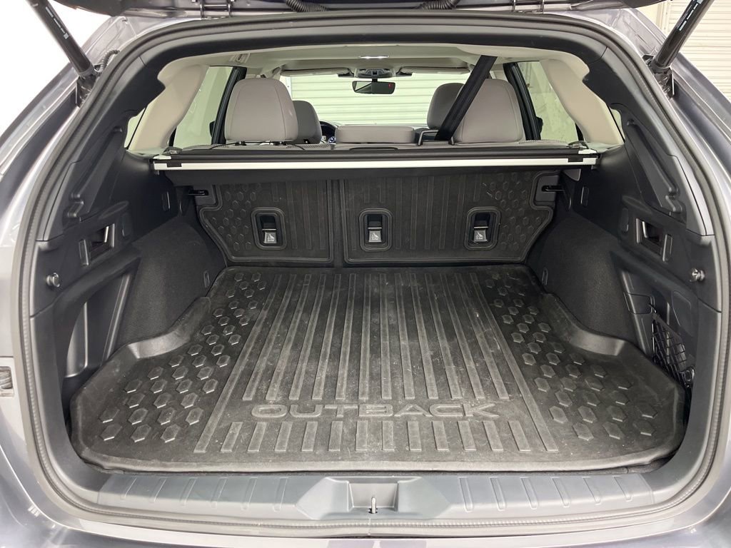Used 2024 Subaru Outback Premium image 23