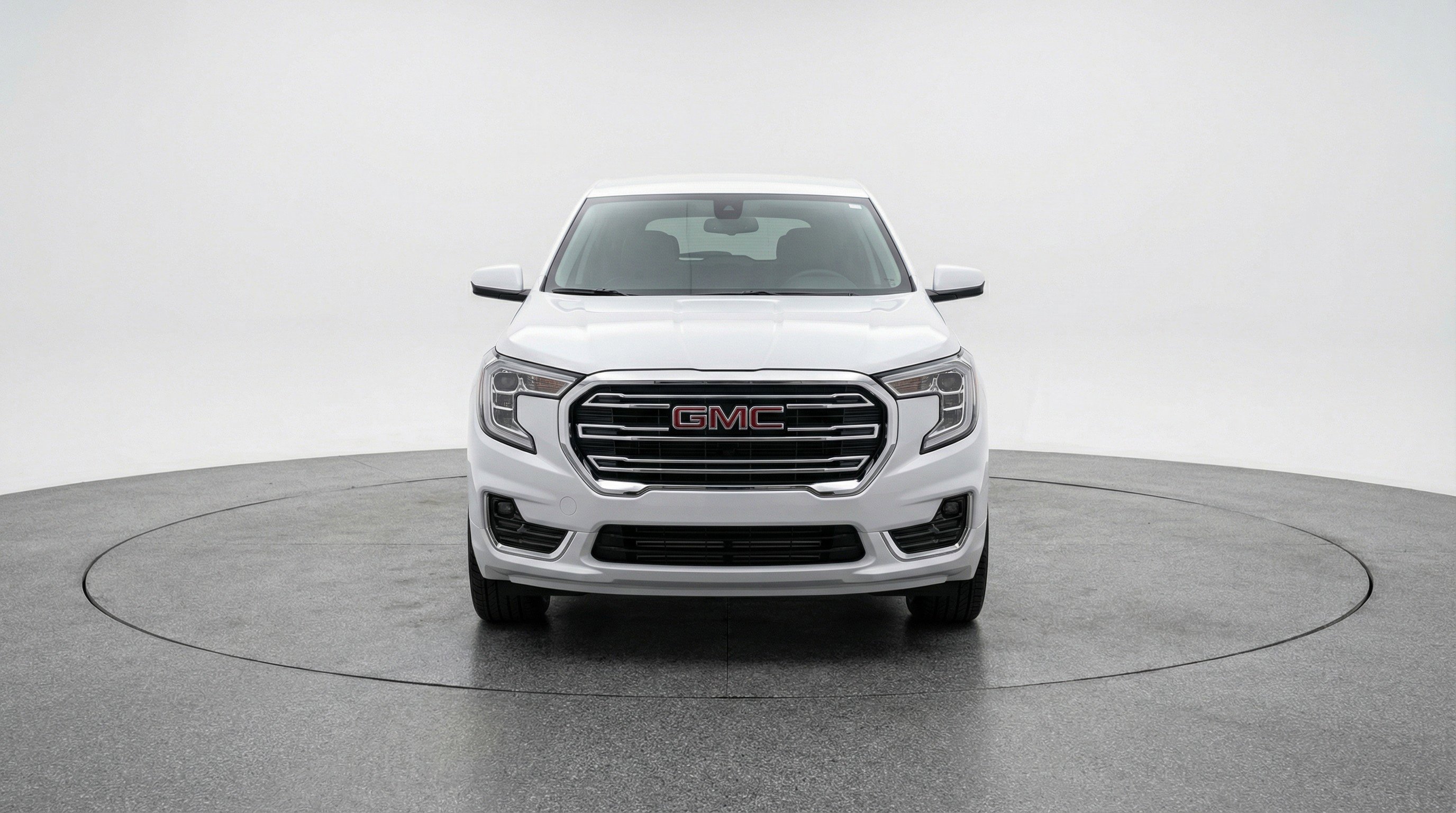 Used 2024 GMC Terrain SLE FWD image 2