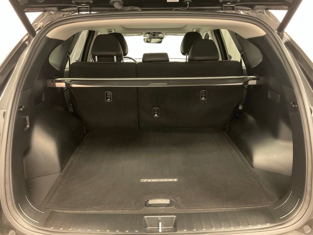 Used 2023 Hyundai Tucson SEL w/ Cargo Package image 23