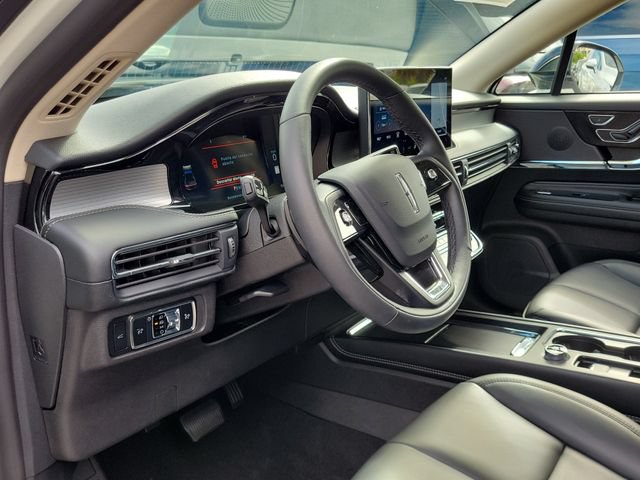 Certified 2024 Lincoln Corsair FWD image 10
