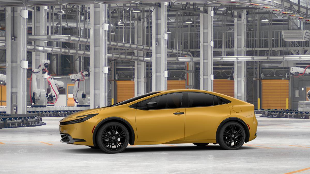 New 2026 Toyota Prius Plug-In Hybrid image 3