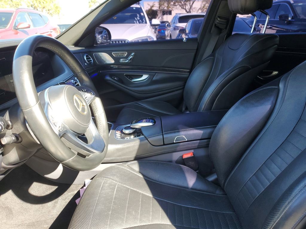 Used 2020 Mercedes-Benz S 560 Sedan image 20