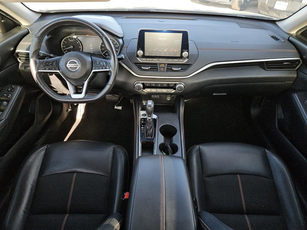 Used 2022 Nissan Altima 2.0 SR image 11