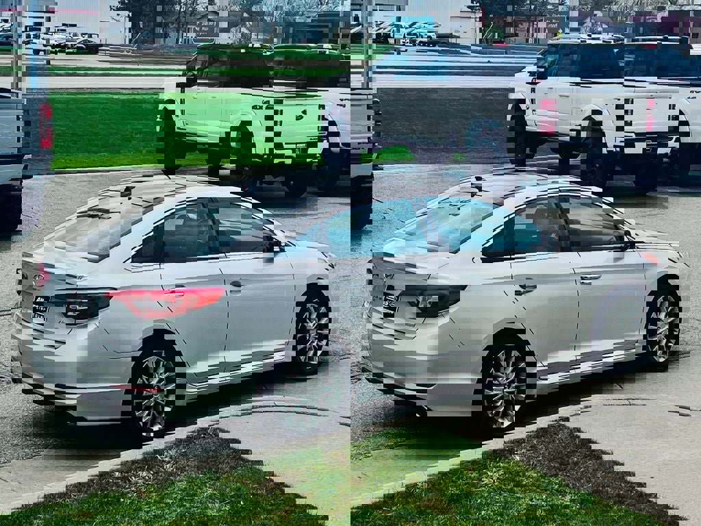 Used 2015 Hyundai Sonata Limited w/ Option Group 05 image 6