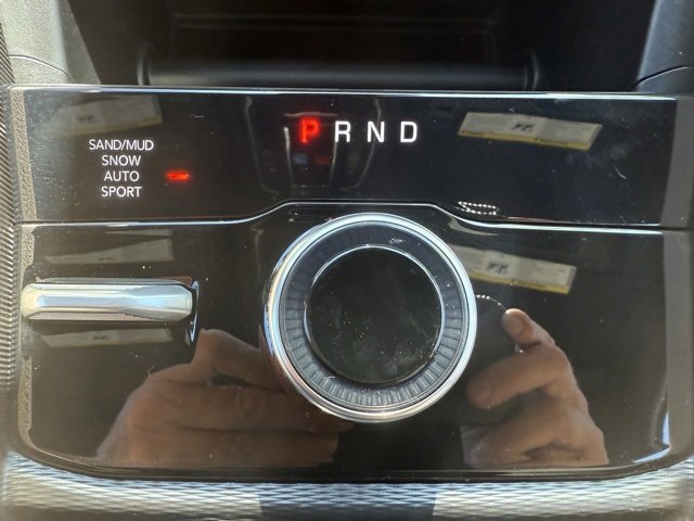 New 2025 Jeep Grand Cherokee Limited w/ Black Appearance Package image 34