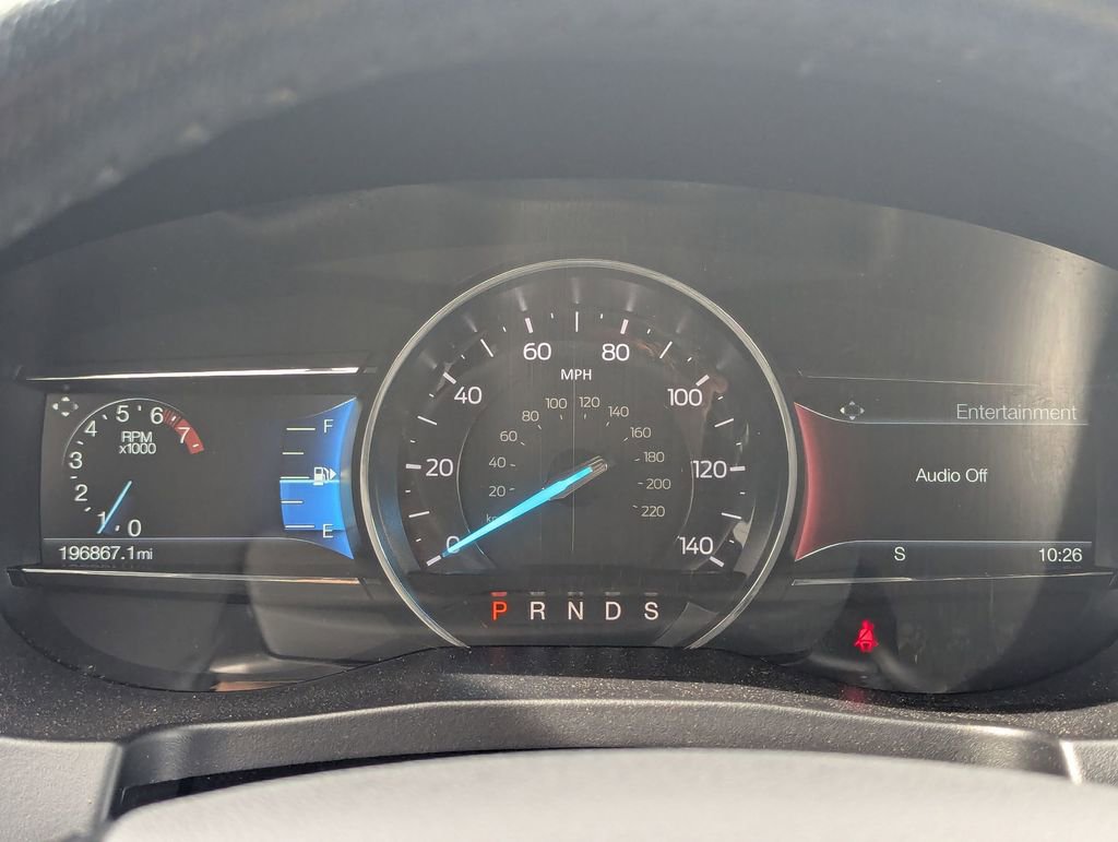 Used 2018 Ford Explorer XLT w/ Equipment Group 201A AWD/4WD image 14