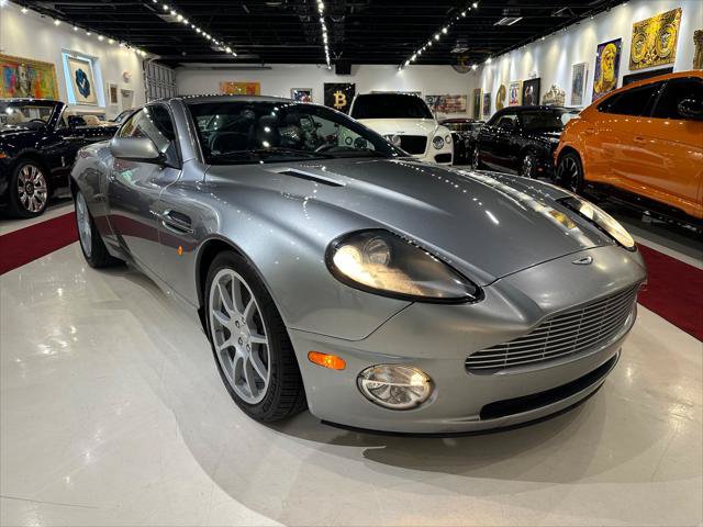Used 2004 Aston Martin Vanquish RWD video 1