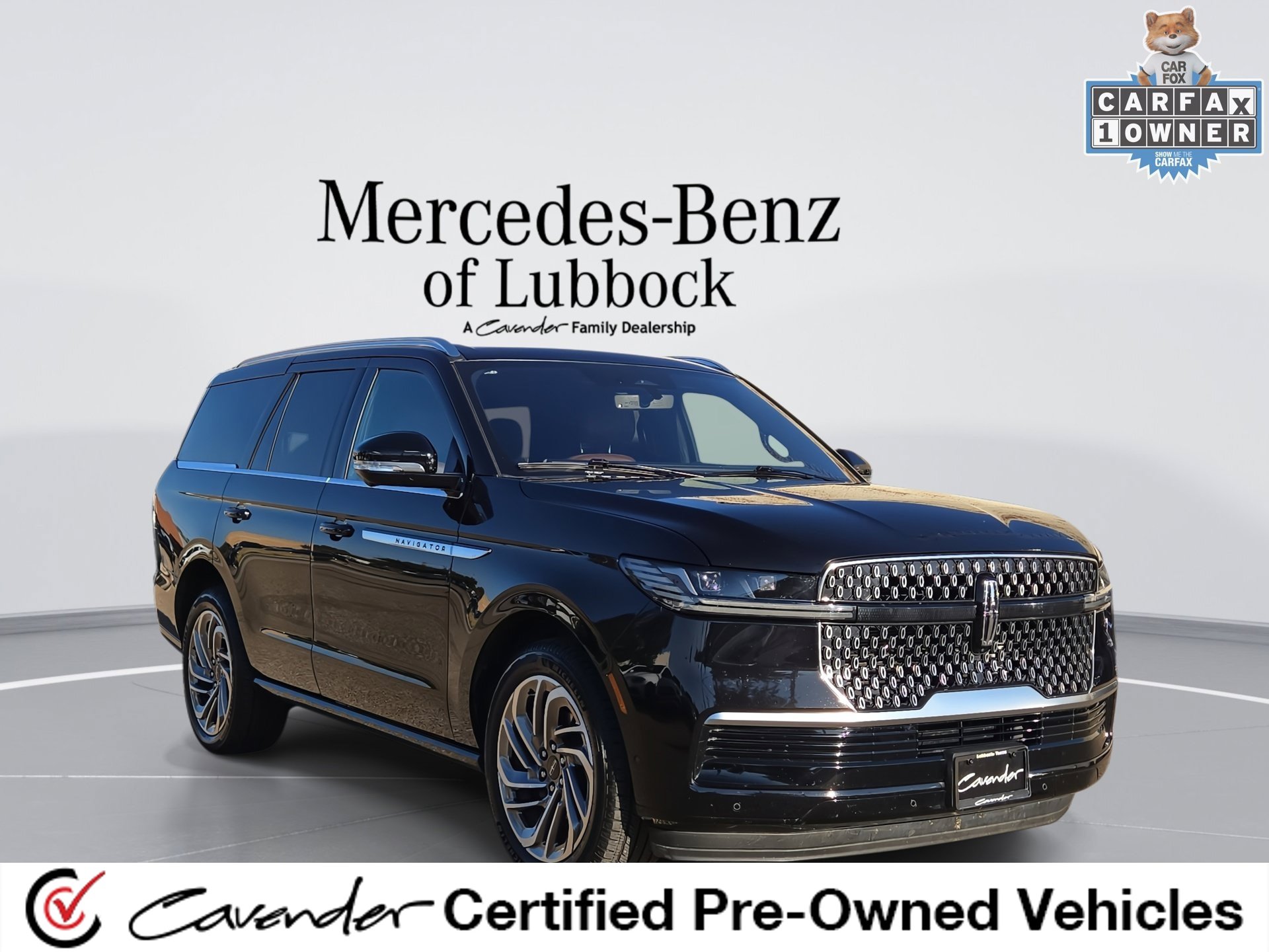 Used 2025 Lincoln Navigator Reserve AWD/4WD image 1