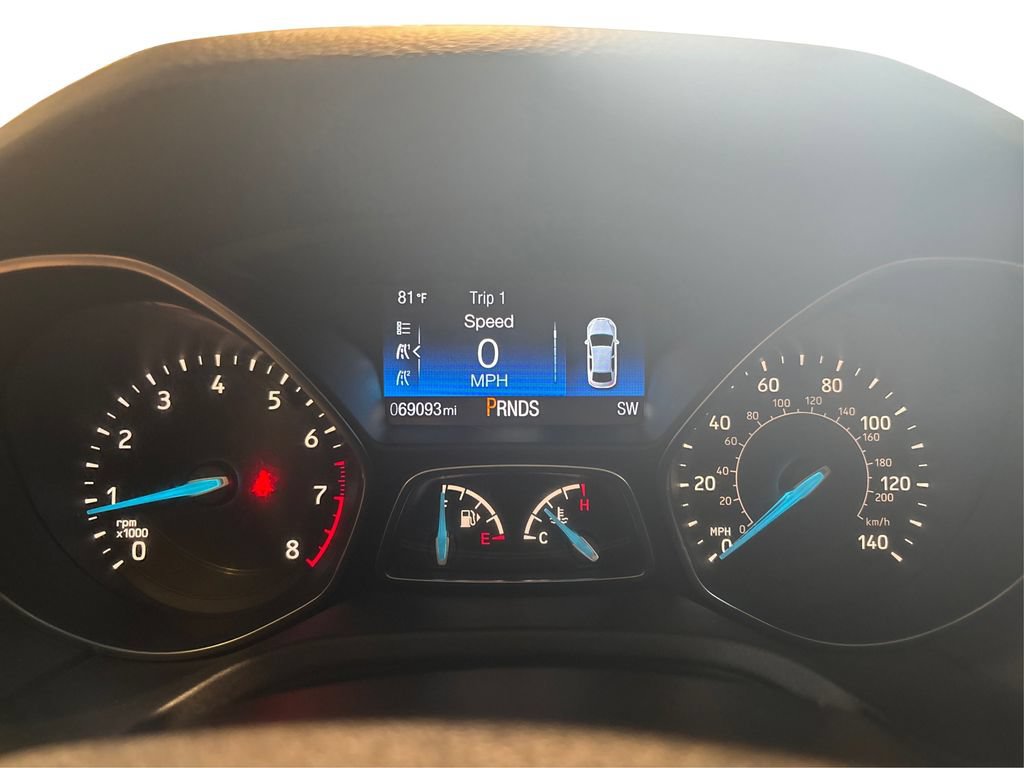 Certified 2018 Ford Focus SEL FWD image 26