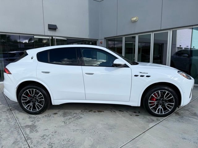 Used 2023 Maserati Grecale Modena image 3