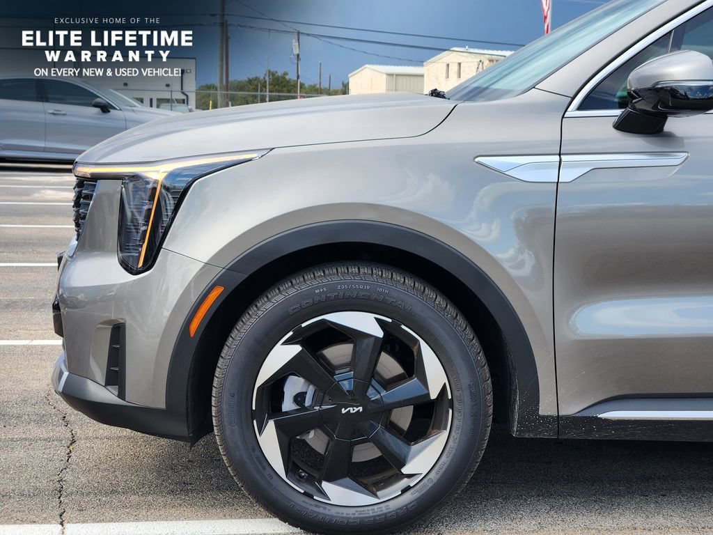 Used 2025 Kia Sorento EX AWD/4WD image 10