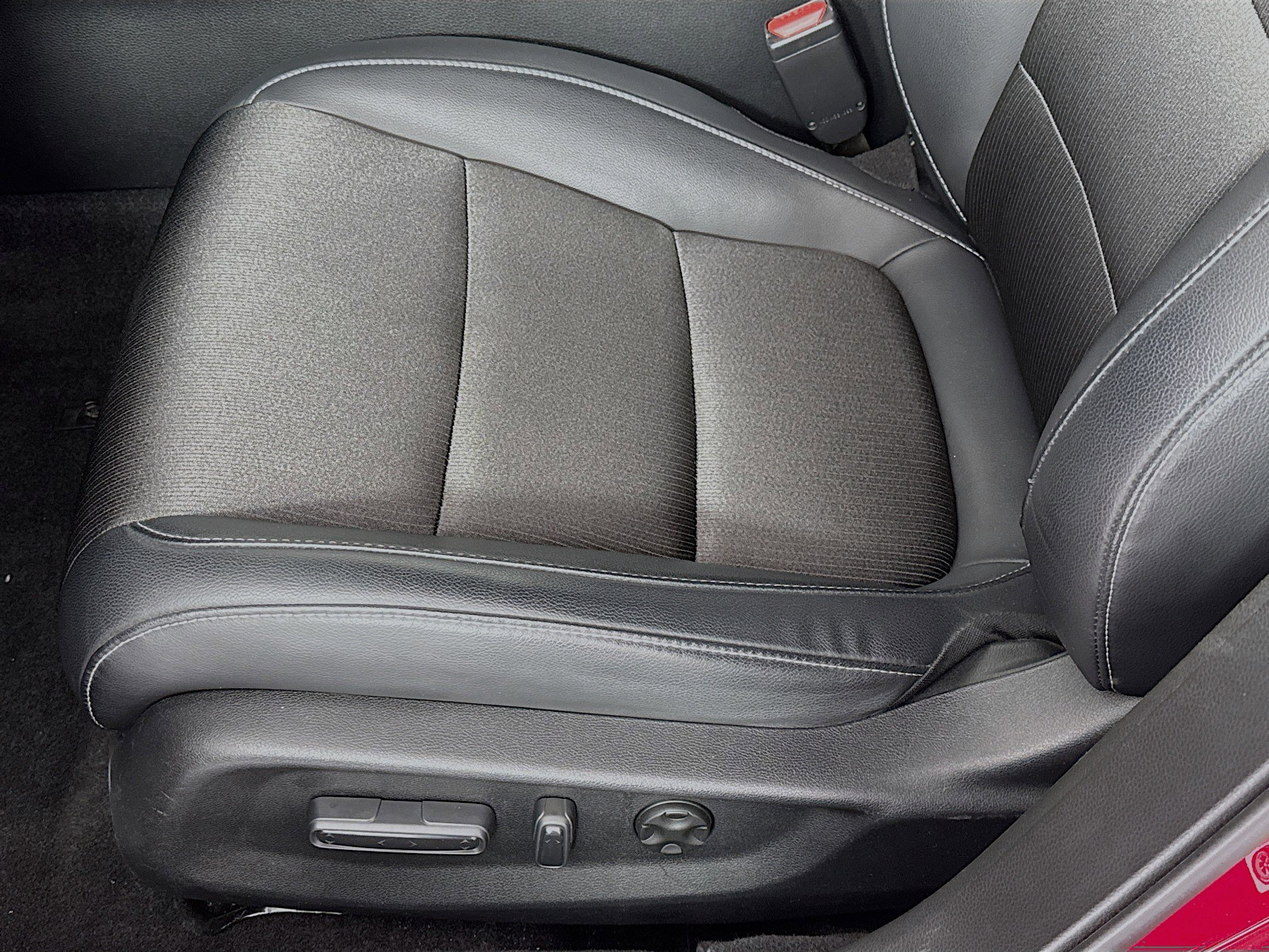 Certified 2018 Honda Accord Sport image 18