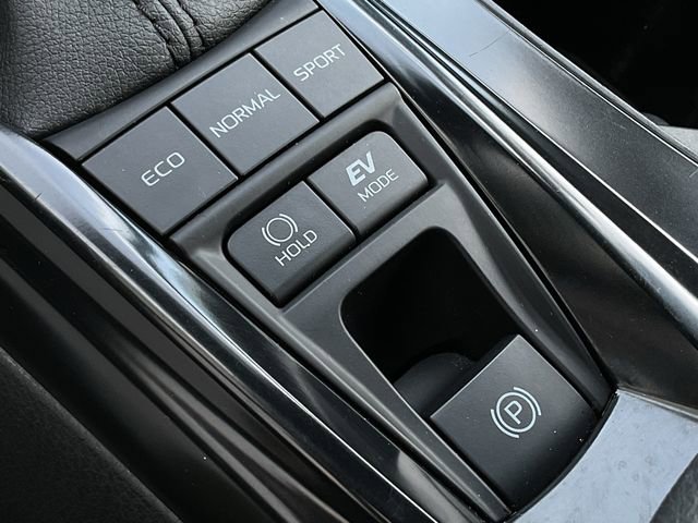 Certified 2025 Toyota Camry SE FWD image 35