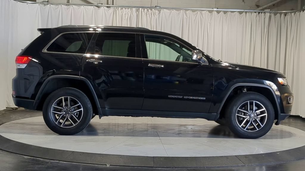 Used 2021 Jeep Grand Cherokee Limited AWD/4WD image 11